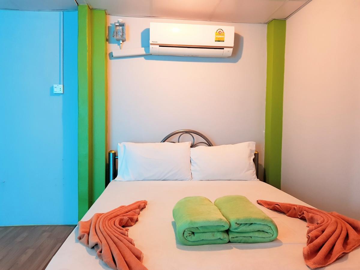 Zone6 Coworking Old 2w Hostel, Koh Samui Bophut