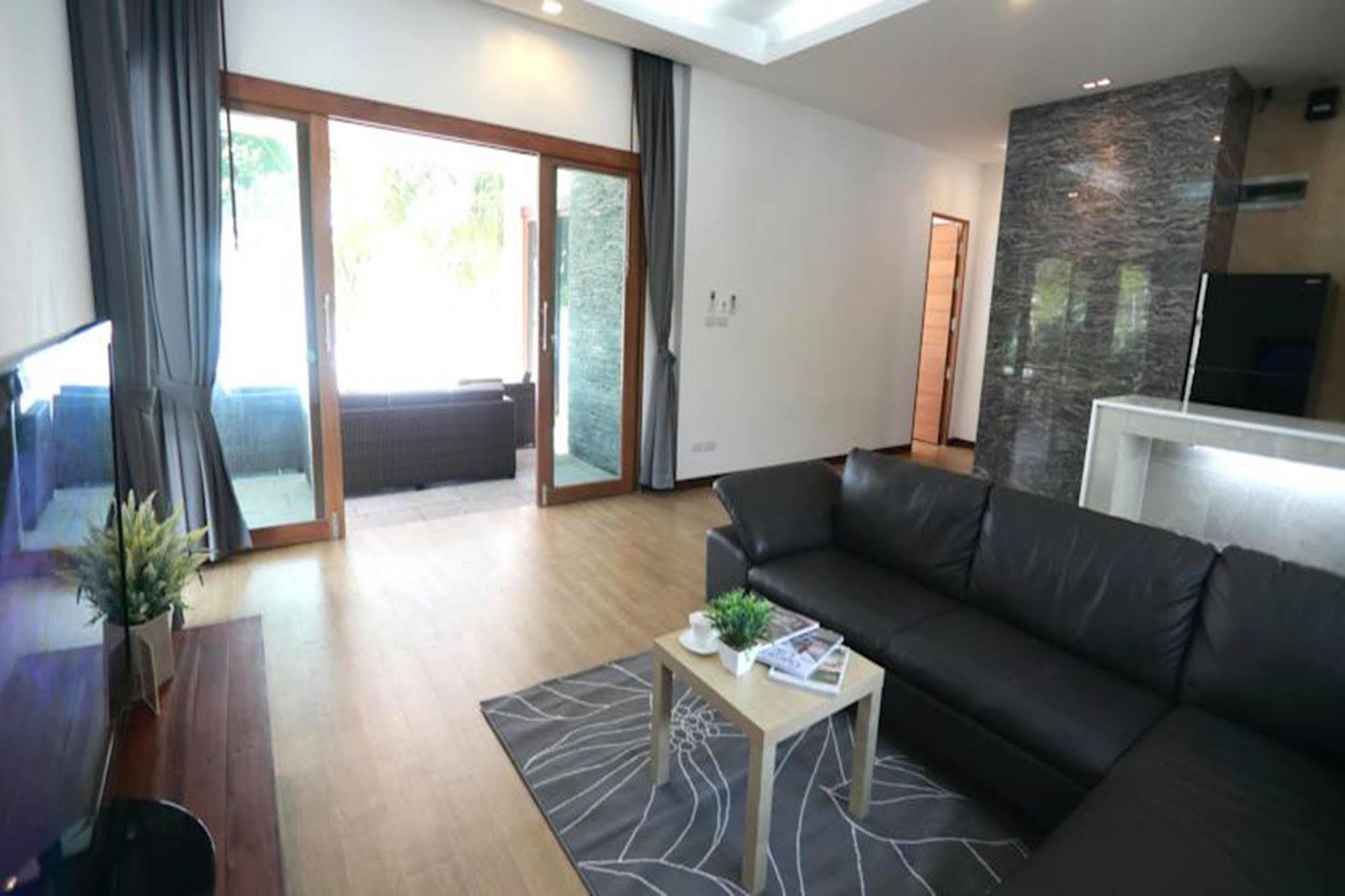 Hotel Grand Villa Beach Front *
