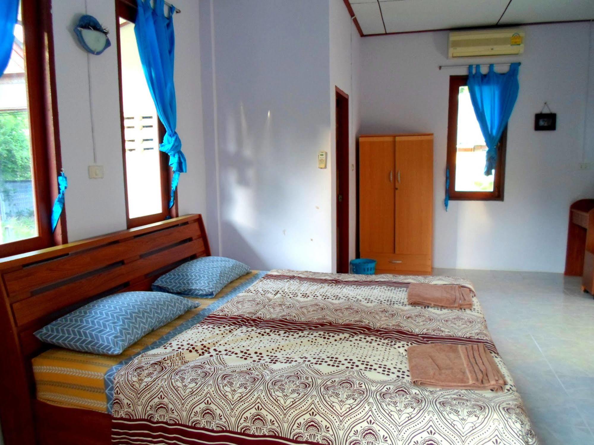 Hotel Pk House 2*