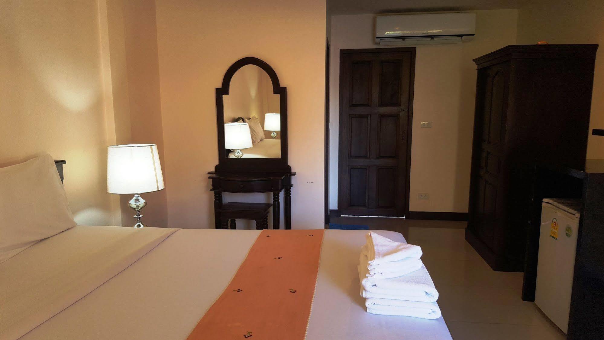 Panupong Hotel Strand von Chaweng