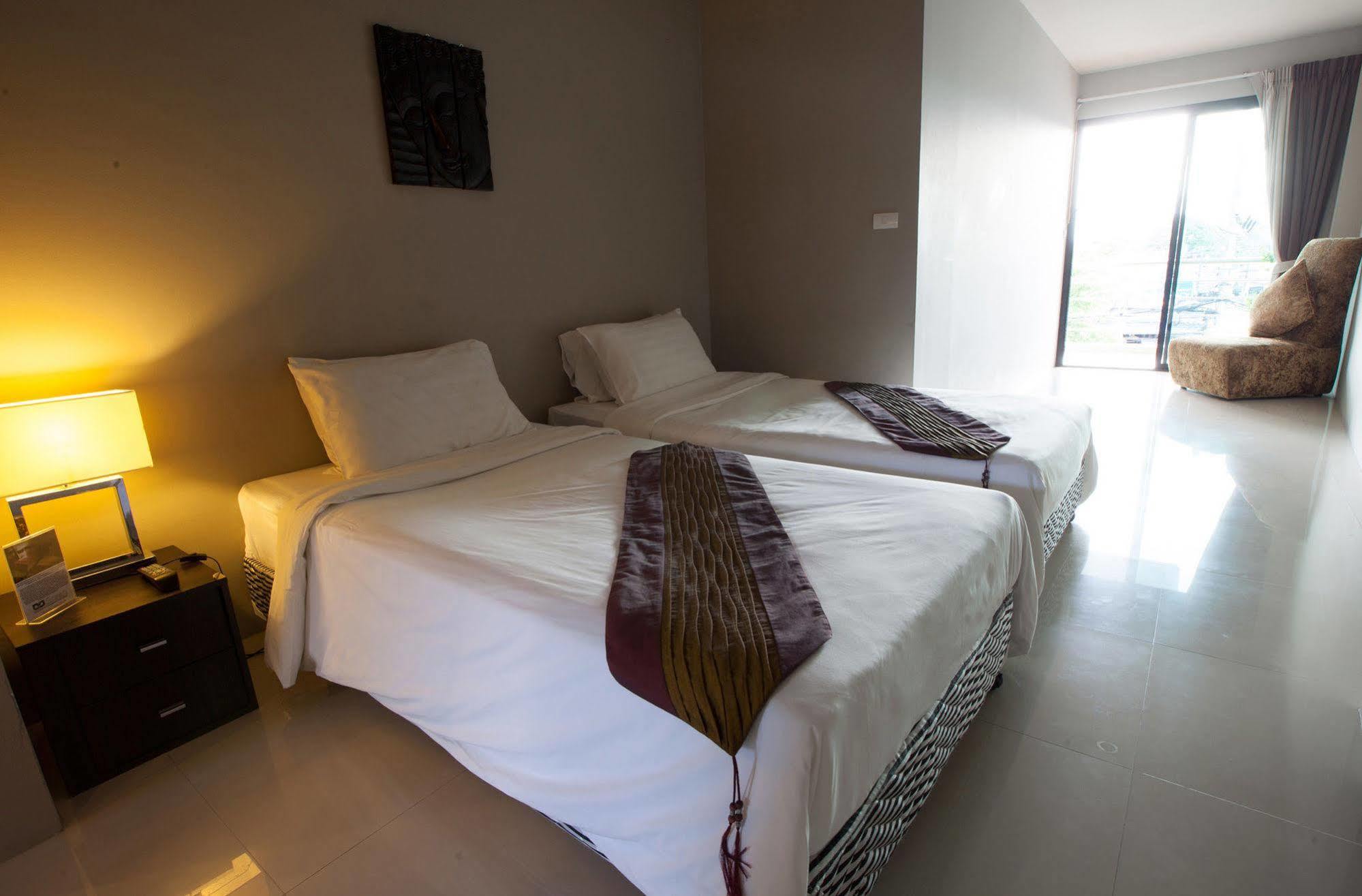 The Plaza Hotel Bang Rak Beach (Koh Samui)