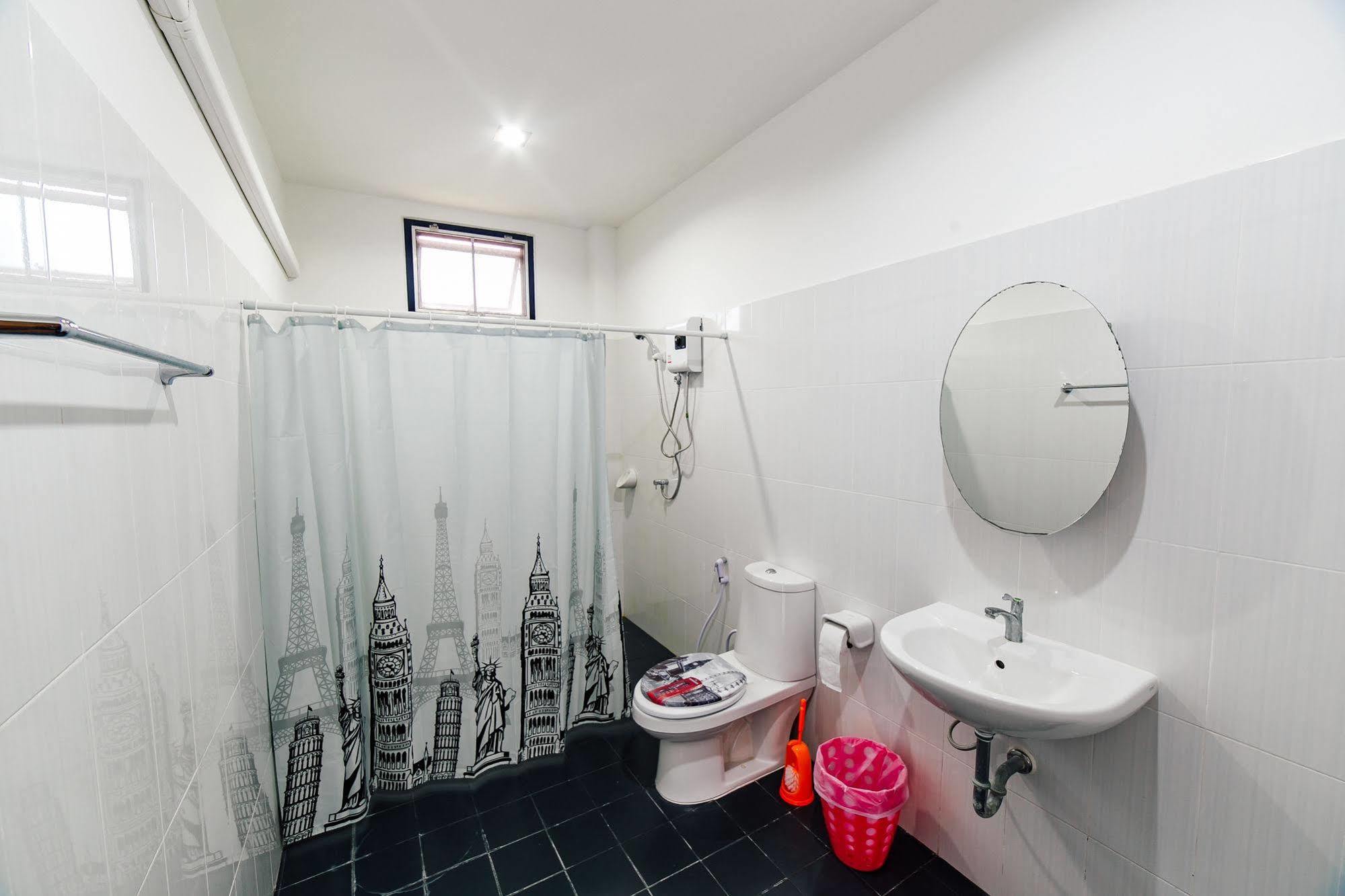 Backpackers Eurohostel Hostel *