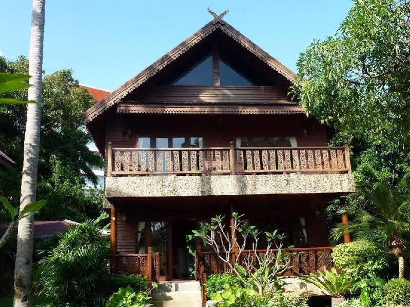 Baan Laem Noi Villa's 3*