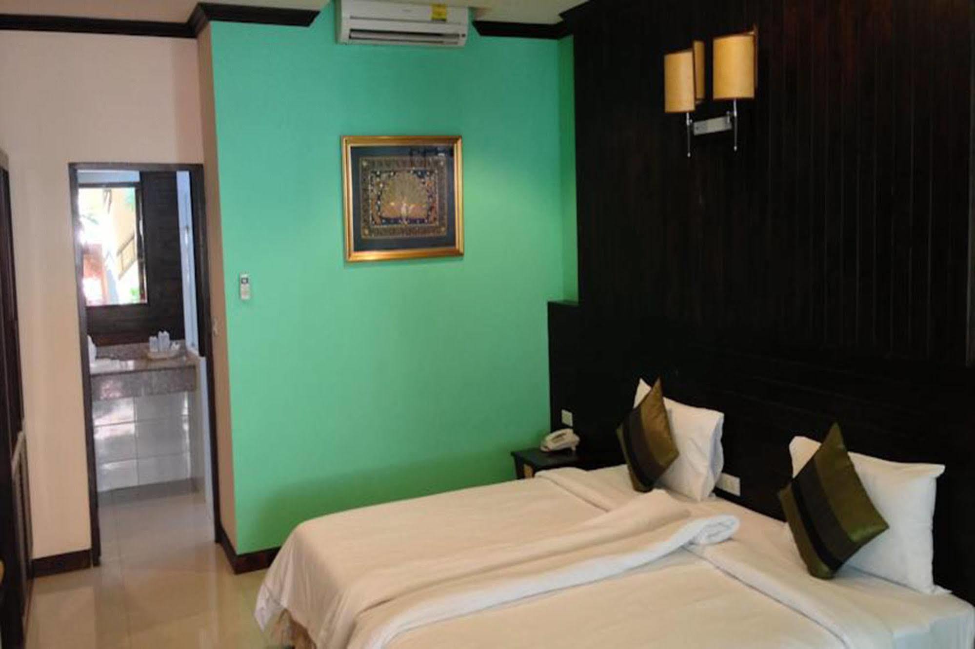 Grand Thai House Plage de Lamai