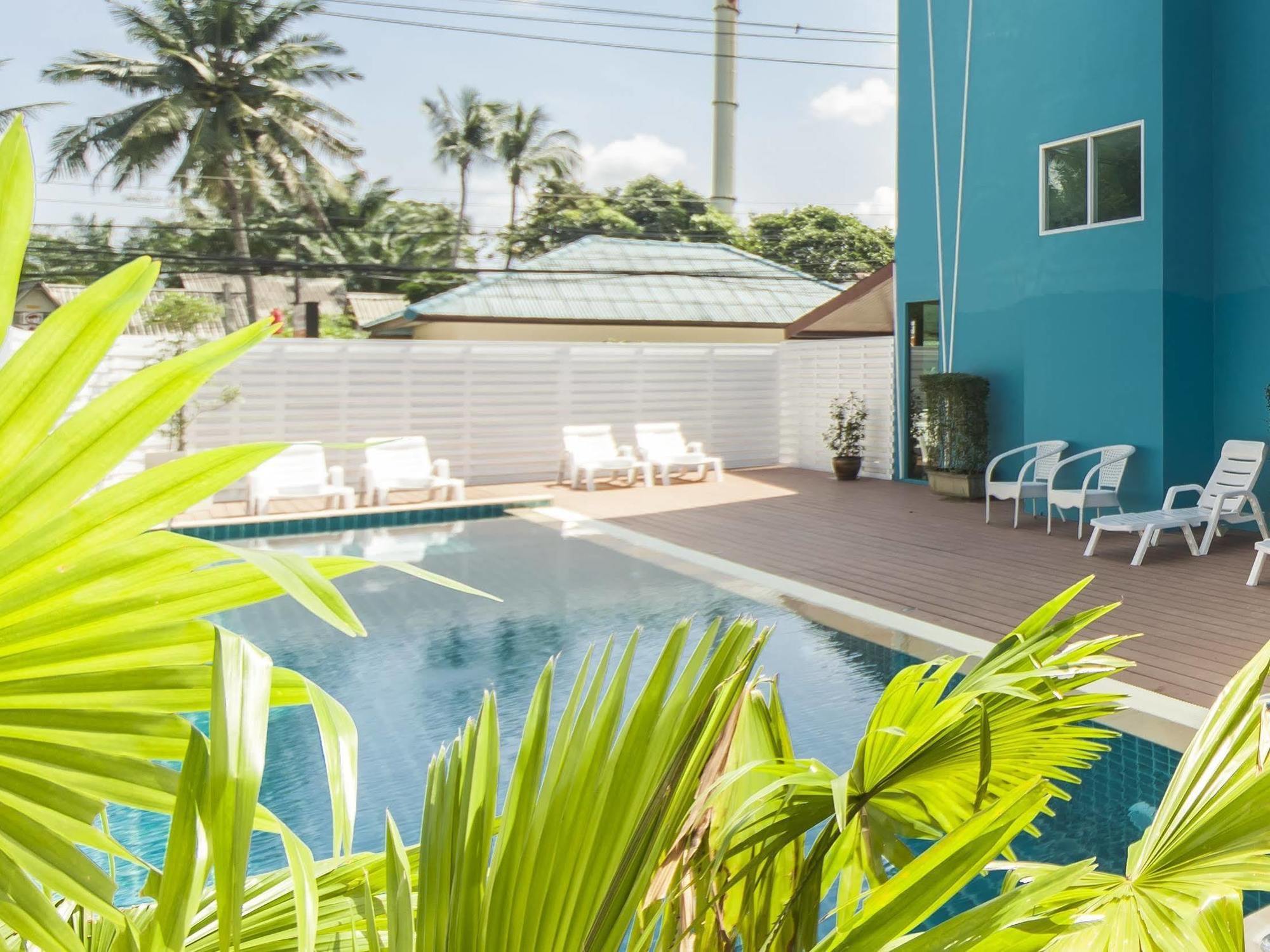 Hotel Maenam Bay