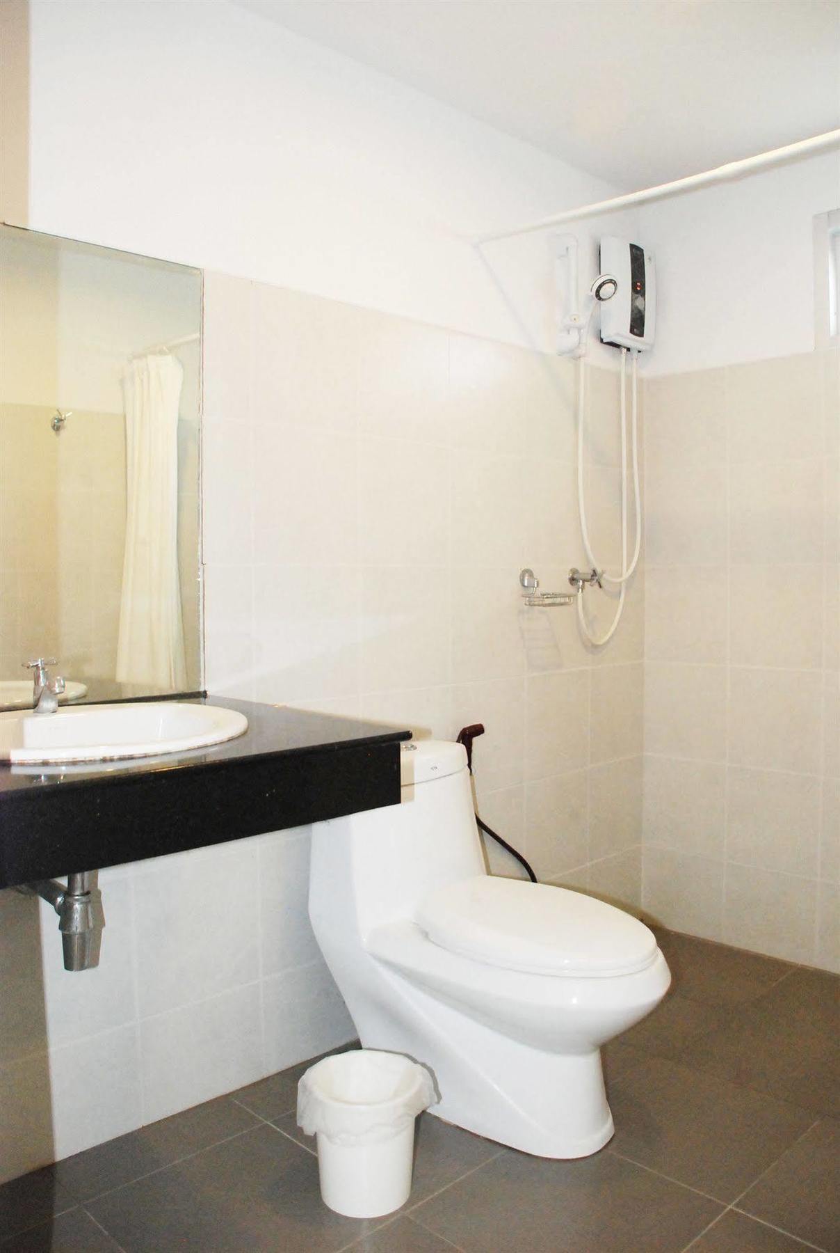 Hotel Amity Beach Maret