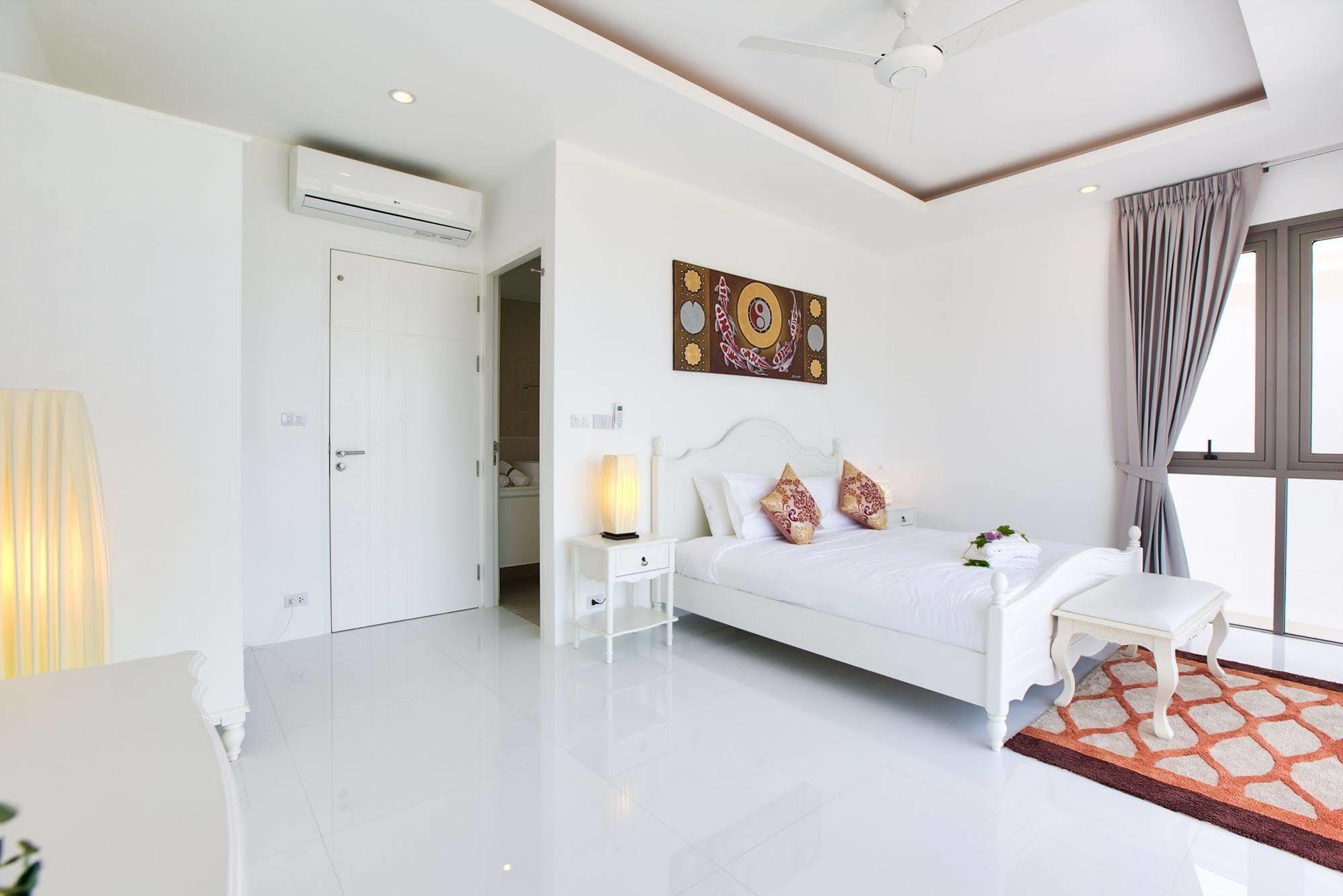 Villa Blue Bay 4 Bedroom Pool *