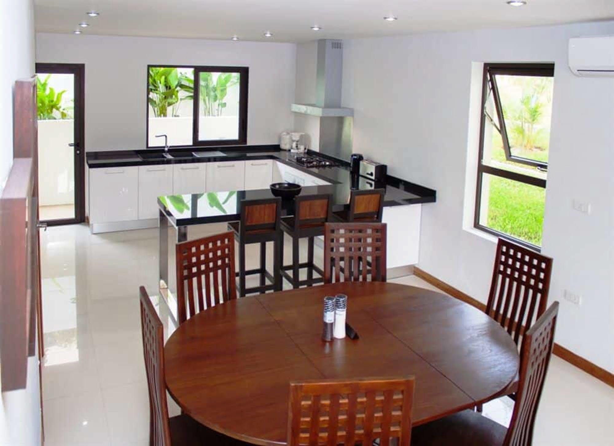 Gardens Villa *