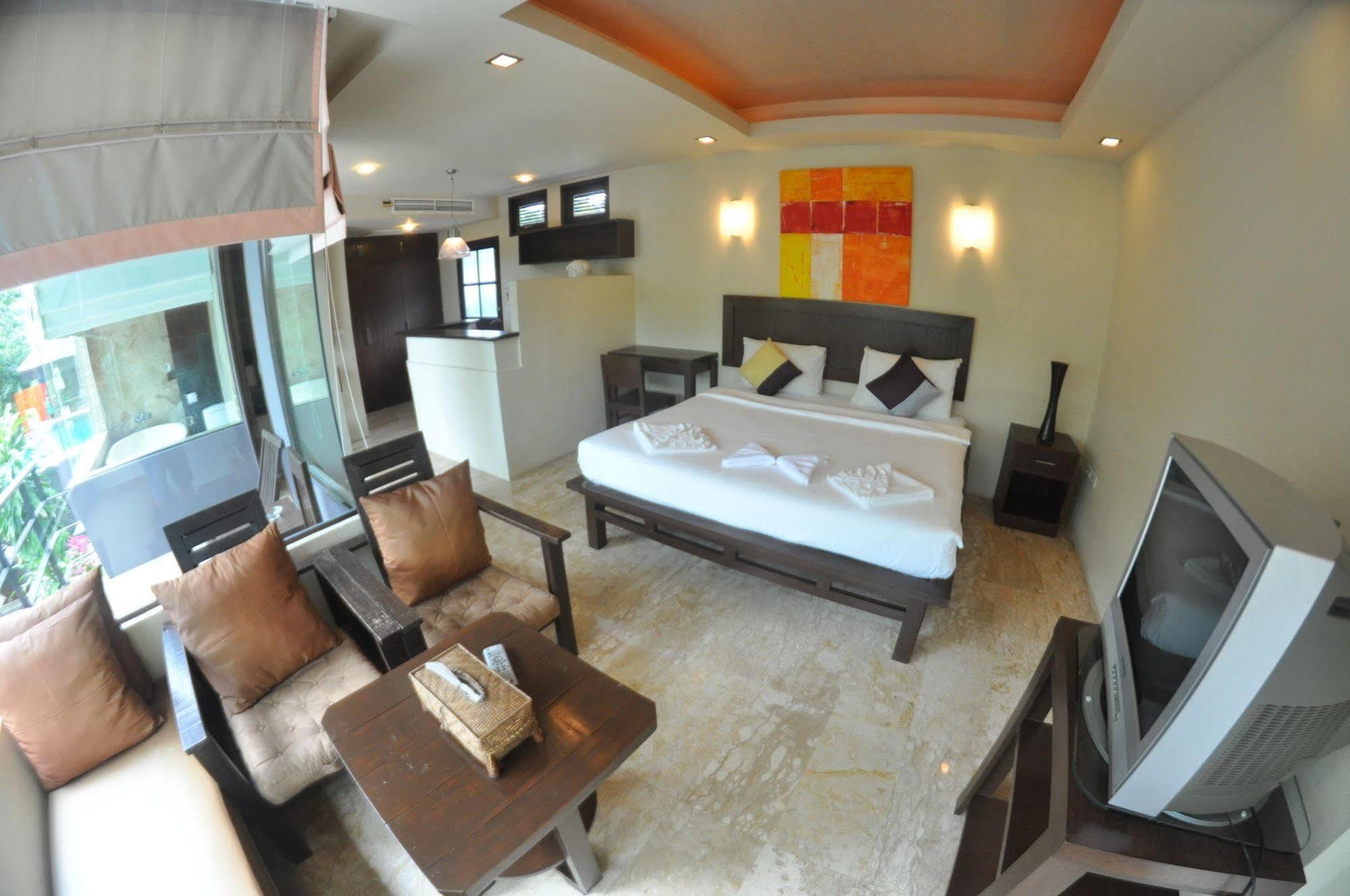 Baan Khao Hua Jook Resort 3*