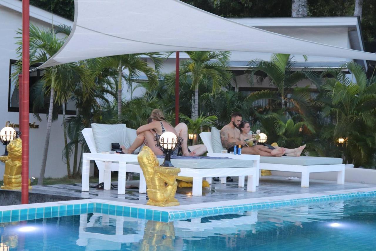 Coconutspalm Resort 4*