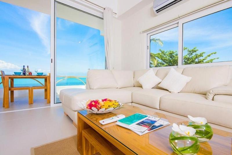 B1 Beachfront Apartment *