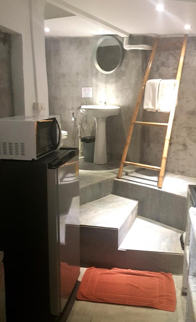 Samui Hotel 3*