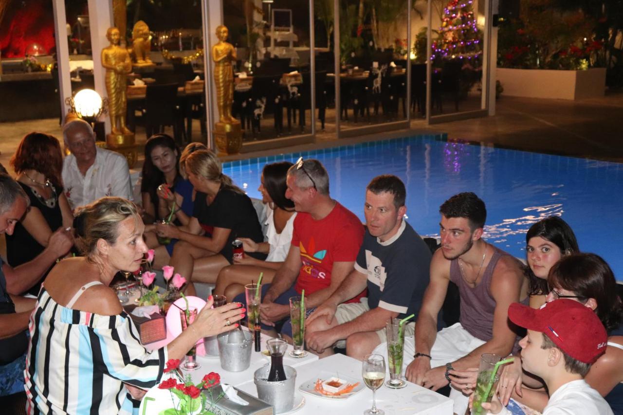Resort Coconutspalm Maret