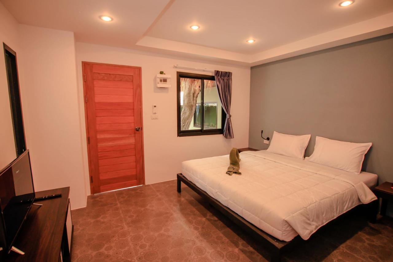 Bandon Bar & (adults Only) Hostel *