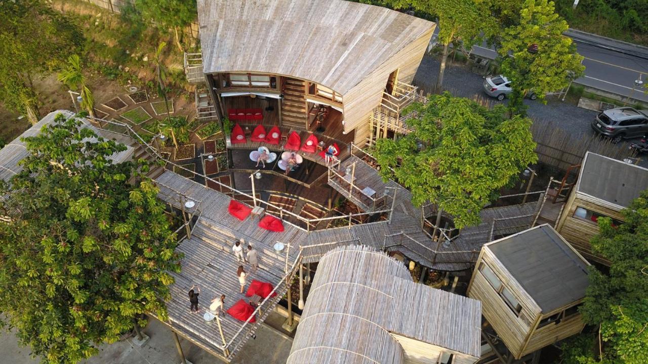 The Mud Bamboo Cafe And Beds Hotel