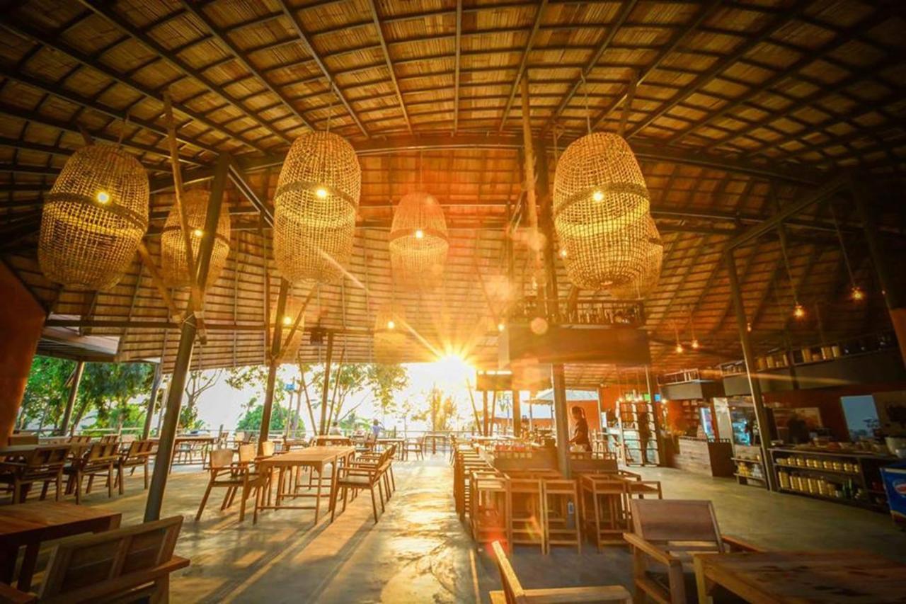 The Mud Bamboo Cafe And Beds