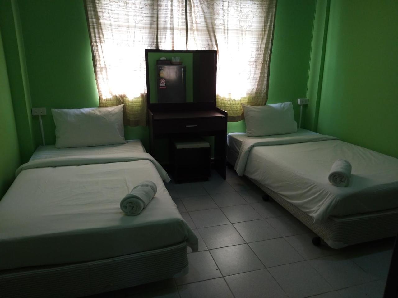 Maenam Hotel