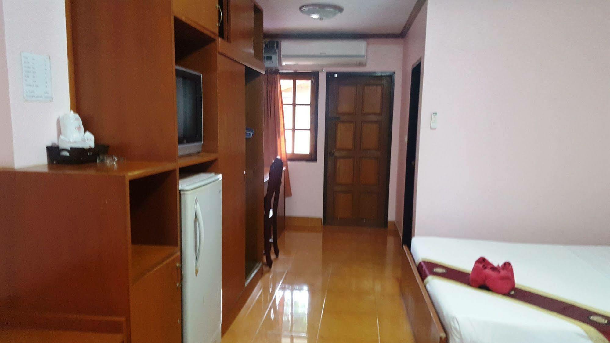 Coconut House Chaweng Ko Samui