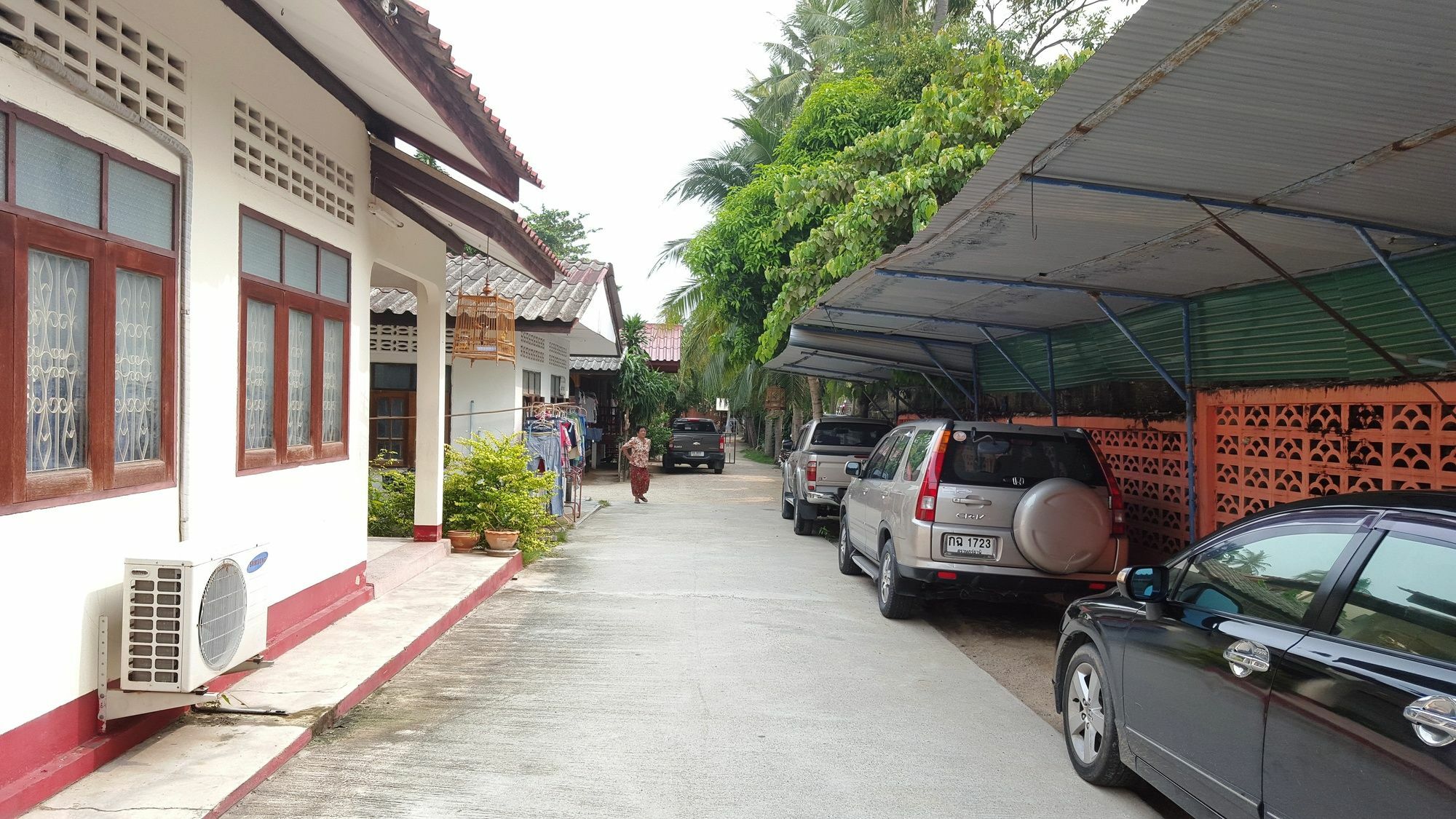 Best Beach Bungalows 2*