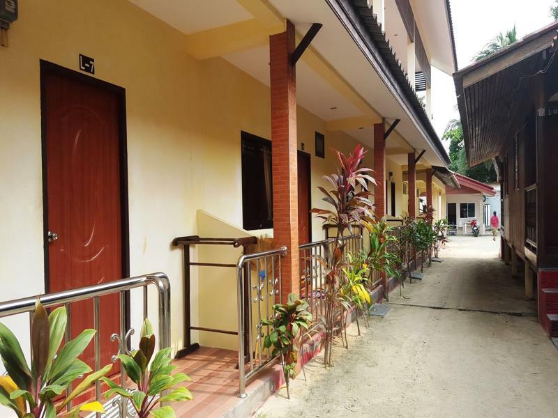 Best Beach Bungalows Hotel 2*
