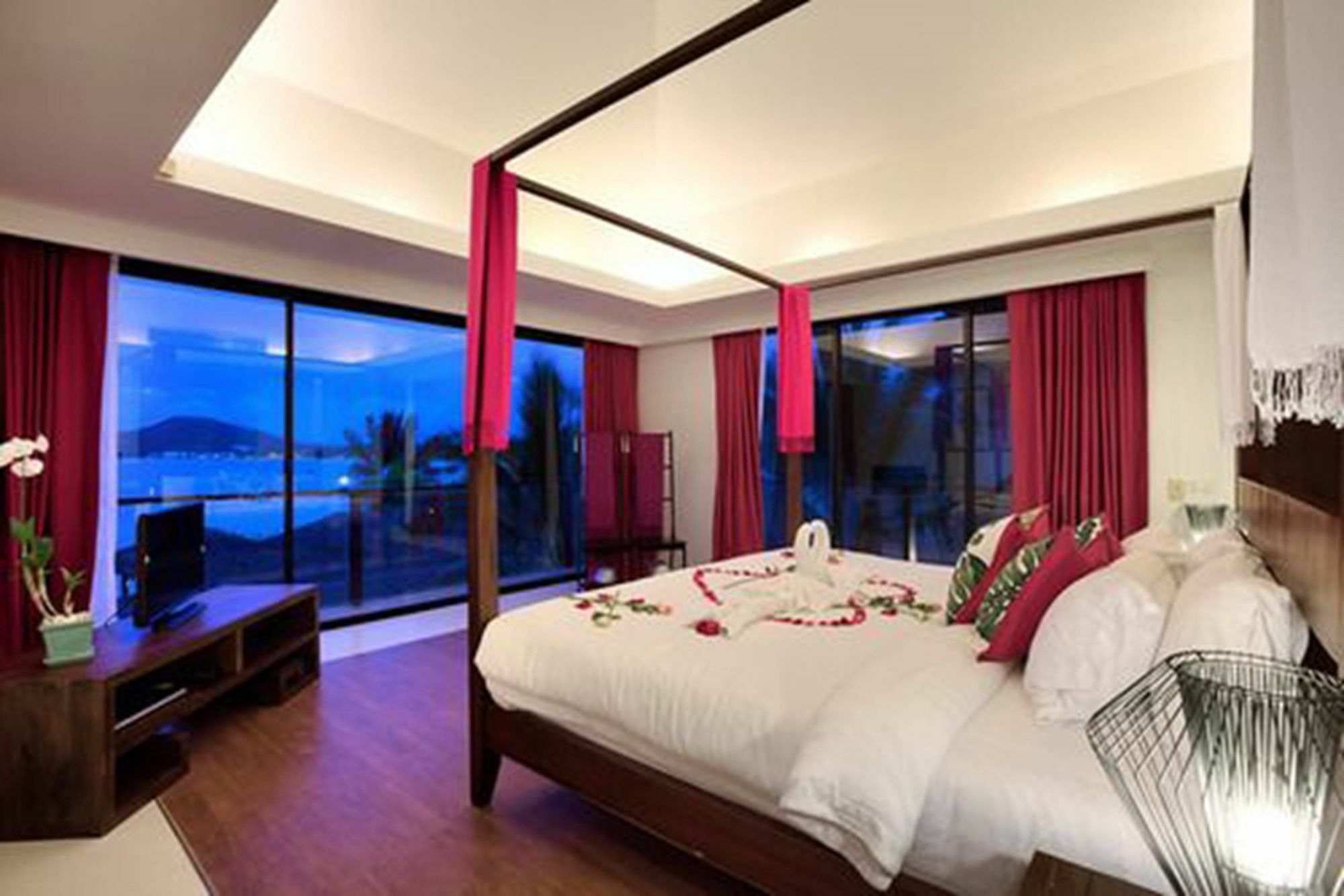 Baan Benjamart Villa *
