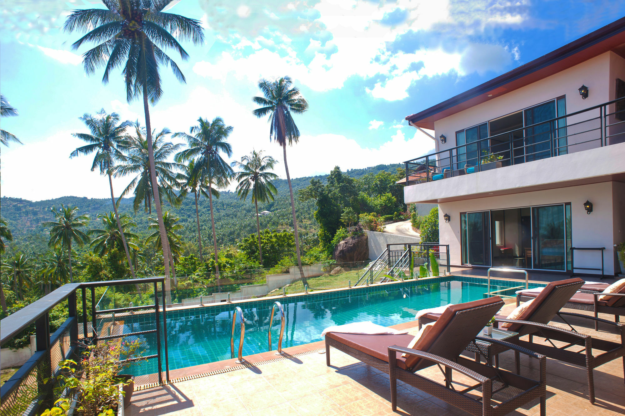 Samui Sunrise Hotel 4*