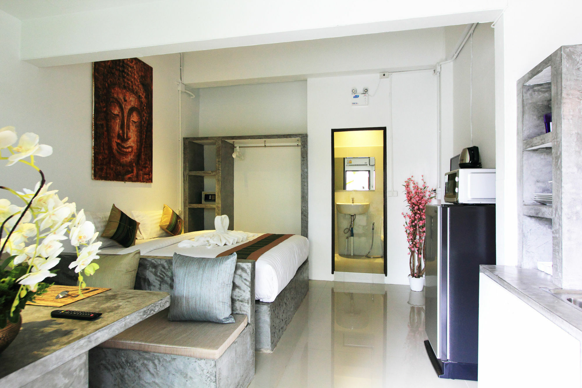 Samui Hotel 3*