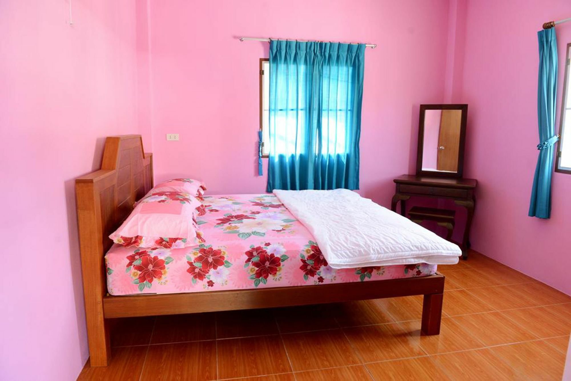 New Sunrise Village *