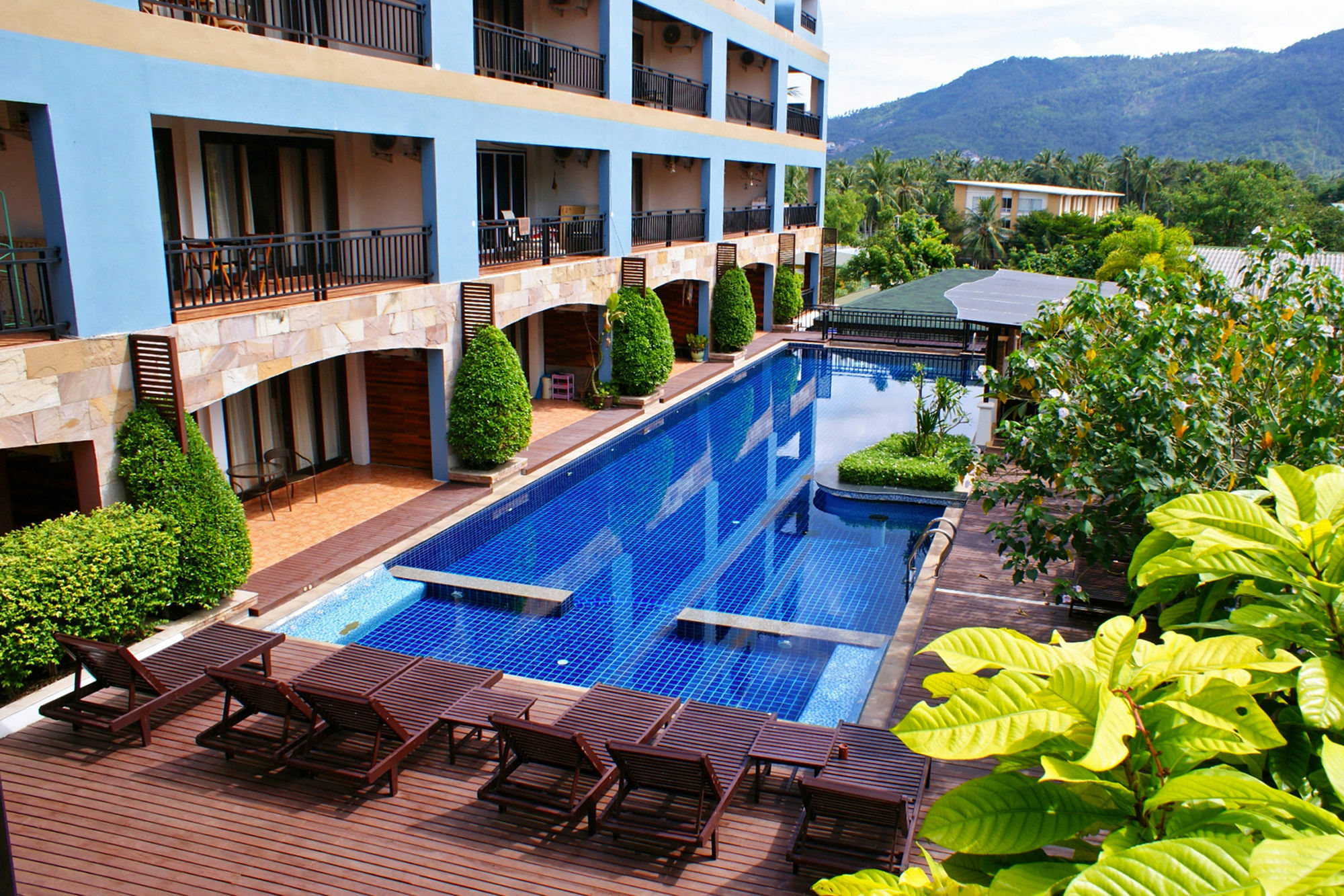 V Samui Aparthotel