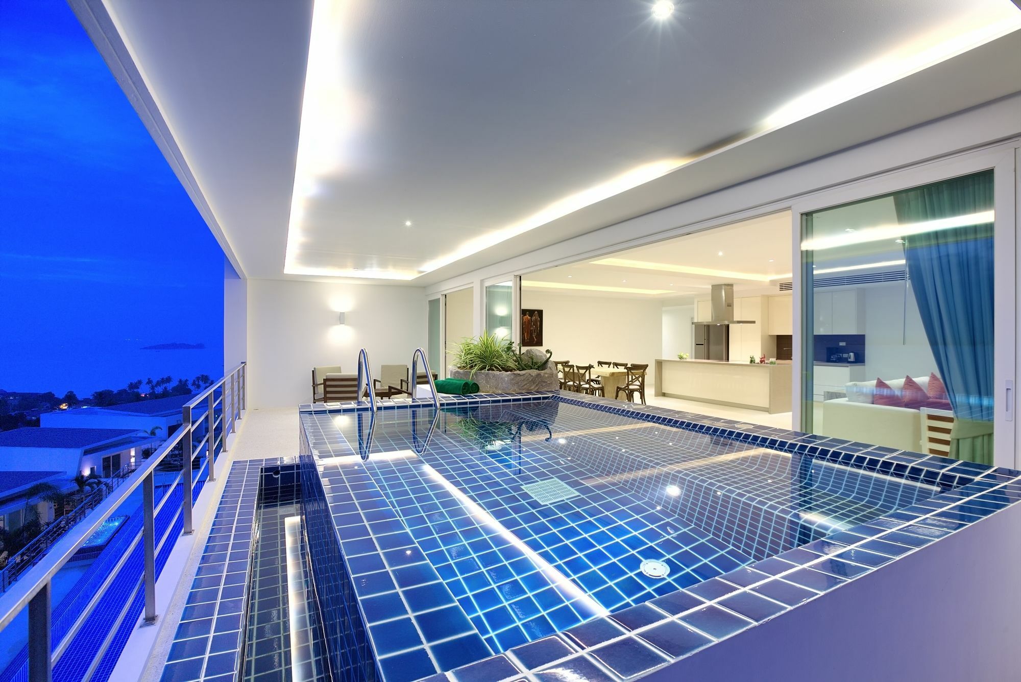 Serene Penthouse Apartment *