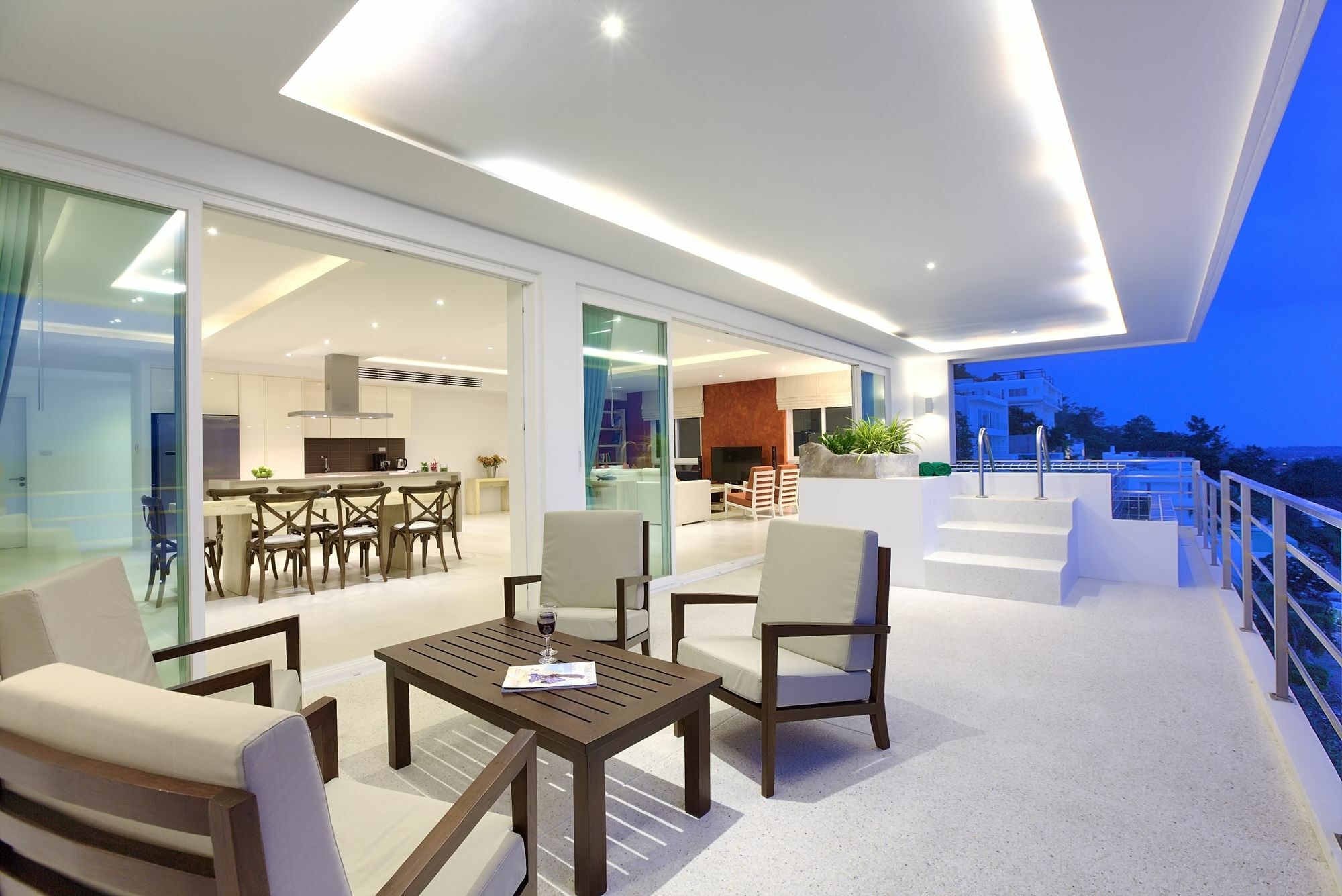 Apartment Serene Penthouse *