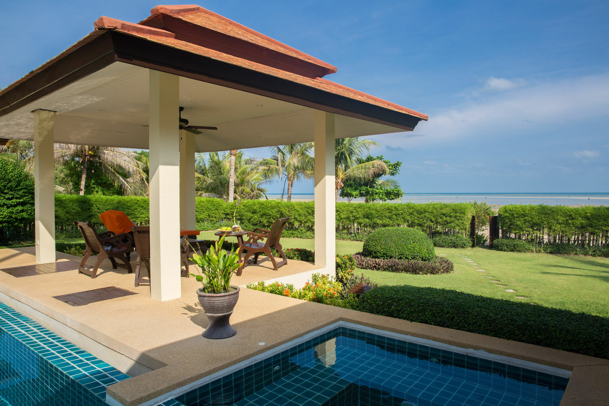 Baan Tawan Chai Villa *