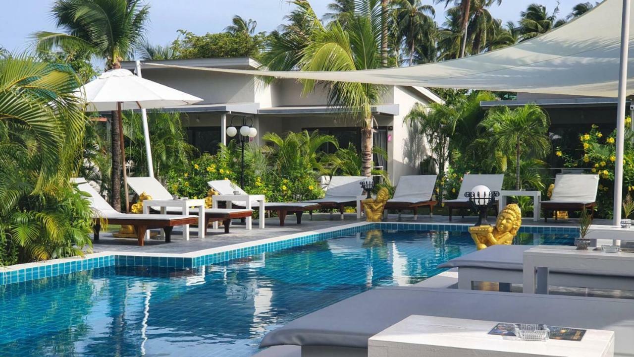 Resort Coconutspalm Maret