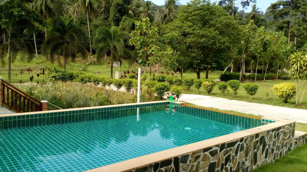 Tara Villa Nathon