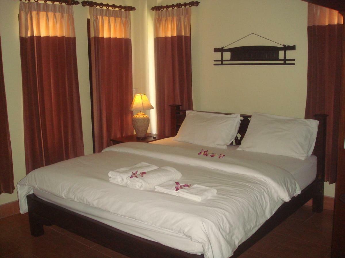 Niracha House *