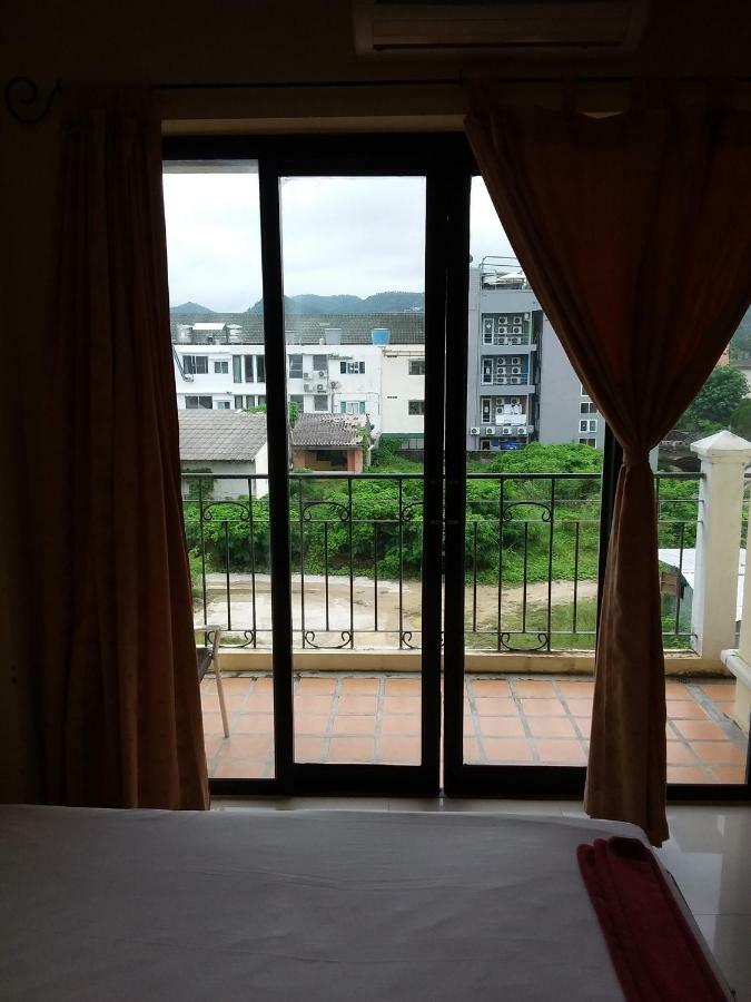 Hotel The Loft Samui 2*