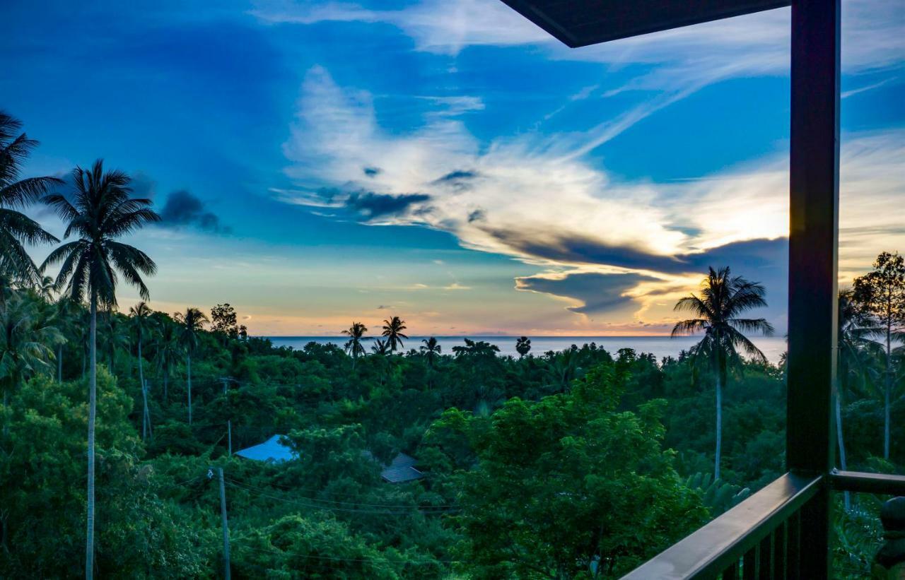 Butterfly Garden Villa Laem Set Beach