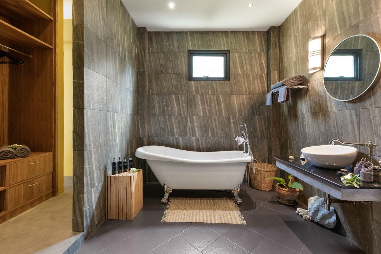 Baan Putahracsa Villa *