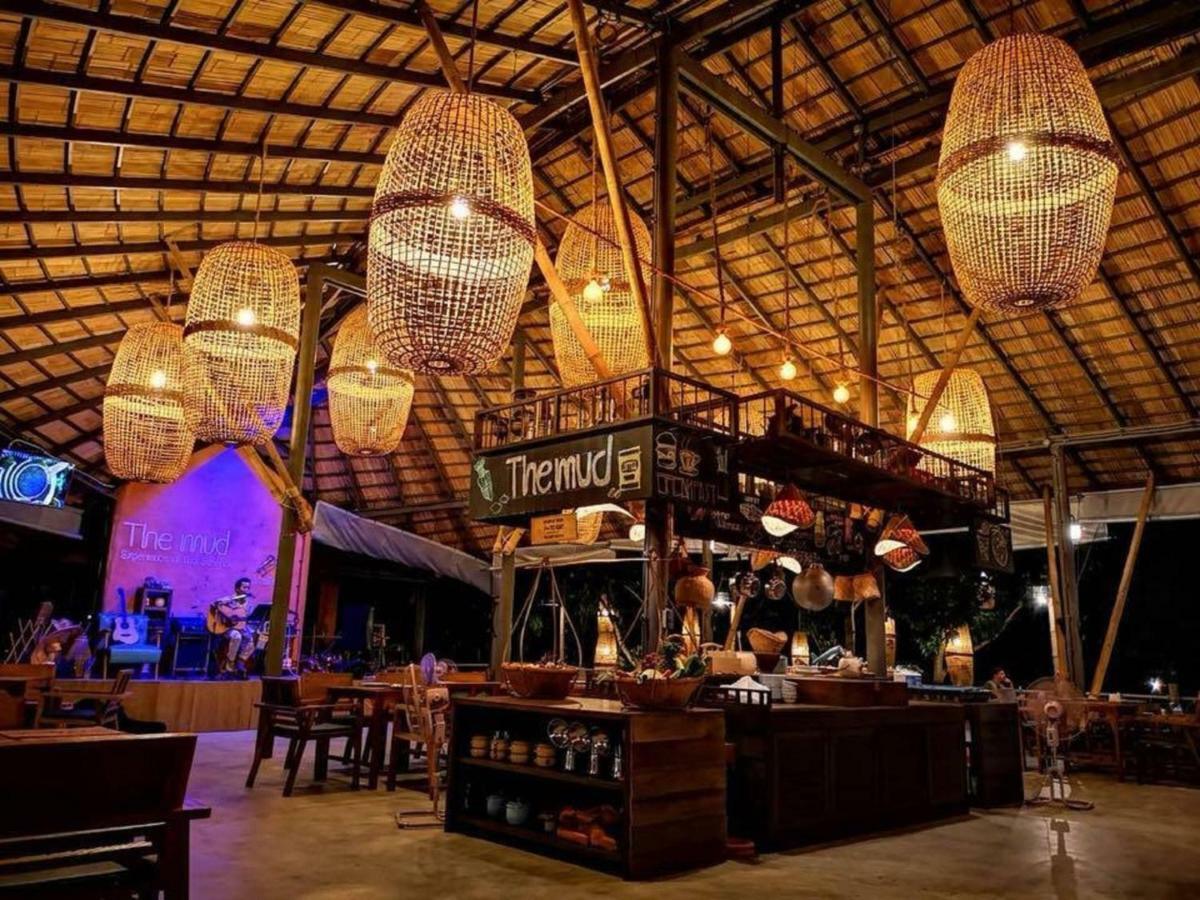 The Mud Bamboo Cafe And Beds Hotel Ban Bang Po