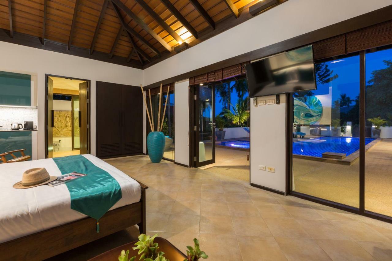 Divina - Stunning Pool 3 Mins Walk To Villa