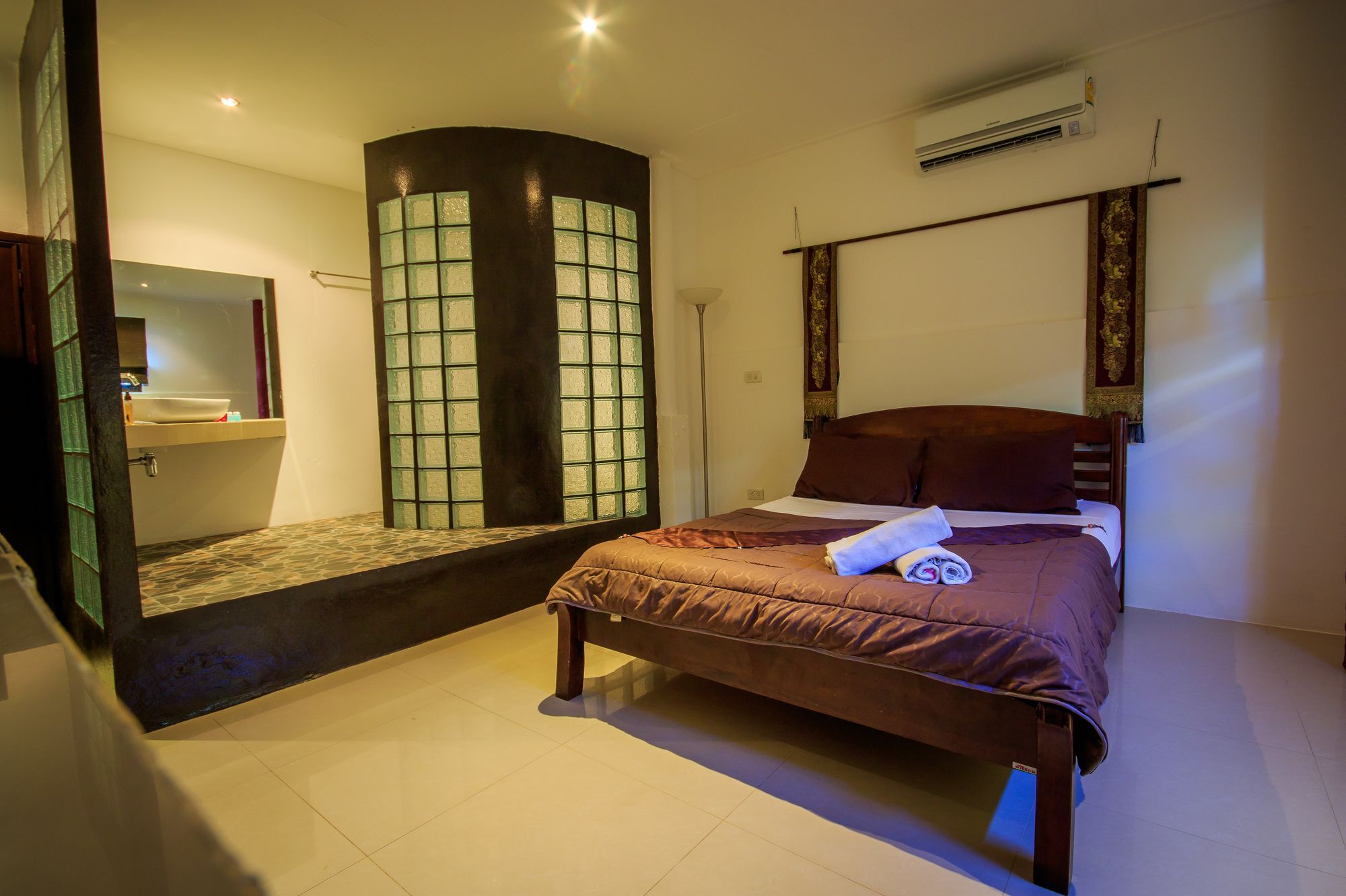 Trash And Glam Lounge Apartment Lamai Beach (Koh Samui)