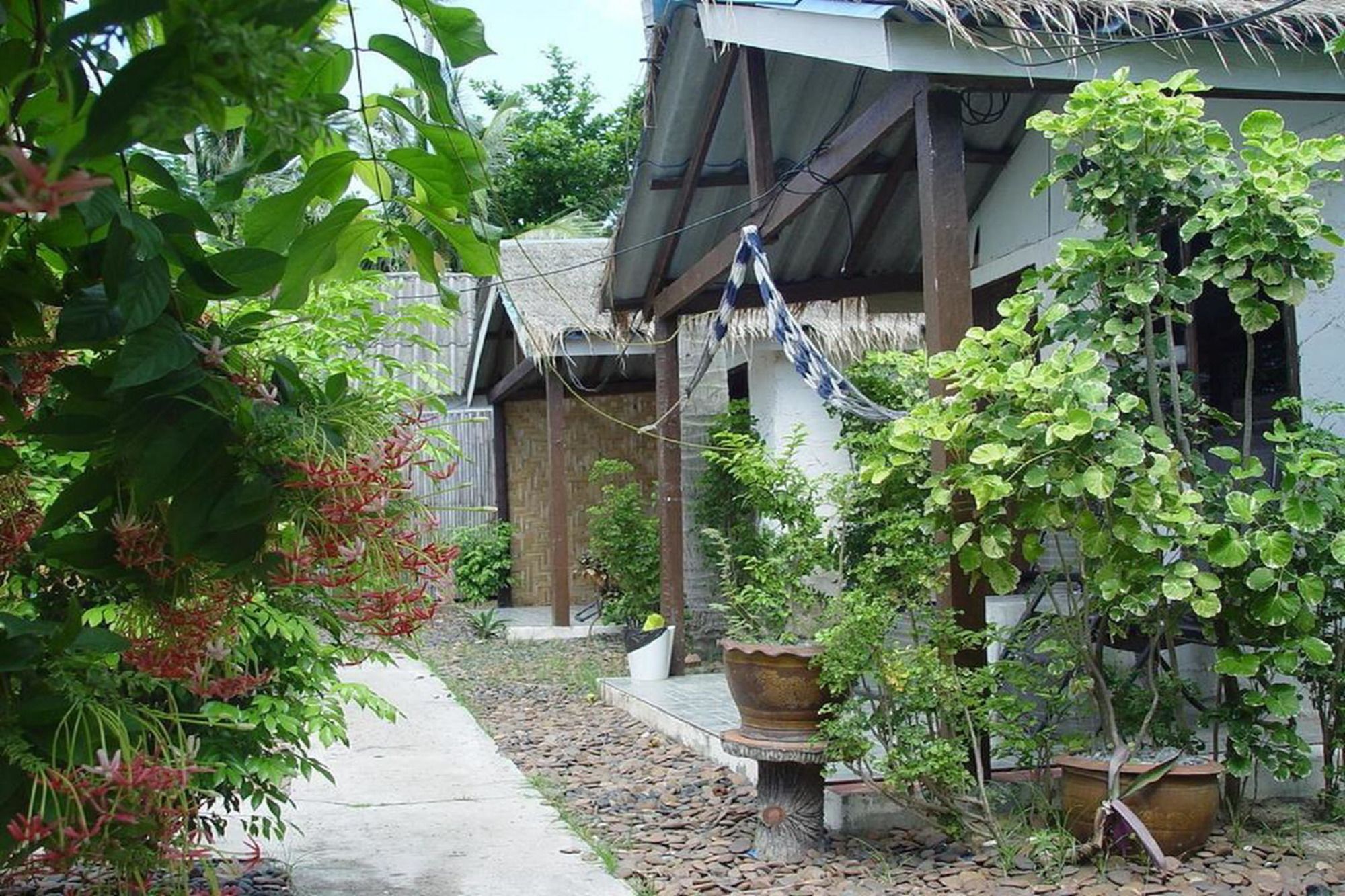 Hotel The White Pearl Club 2*