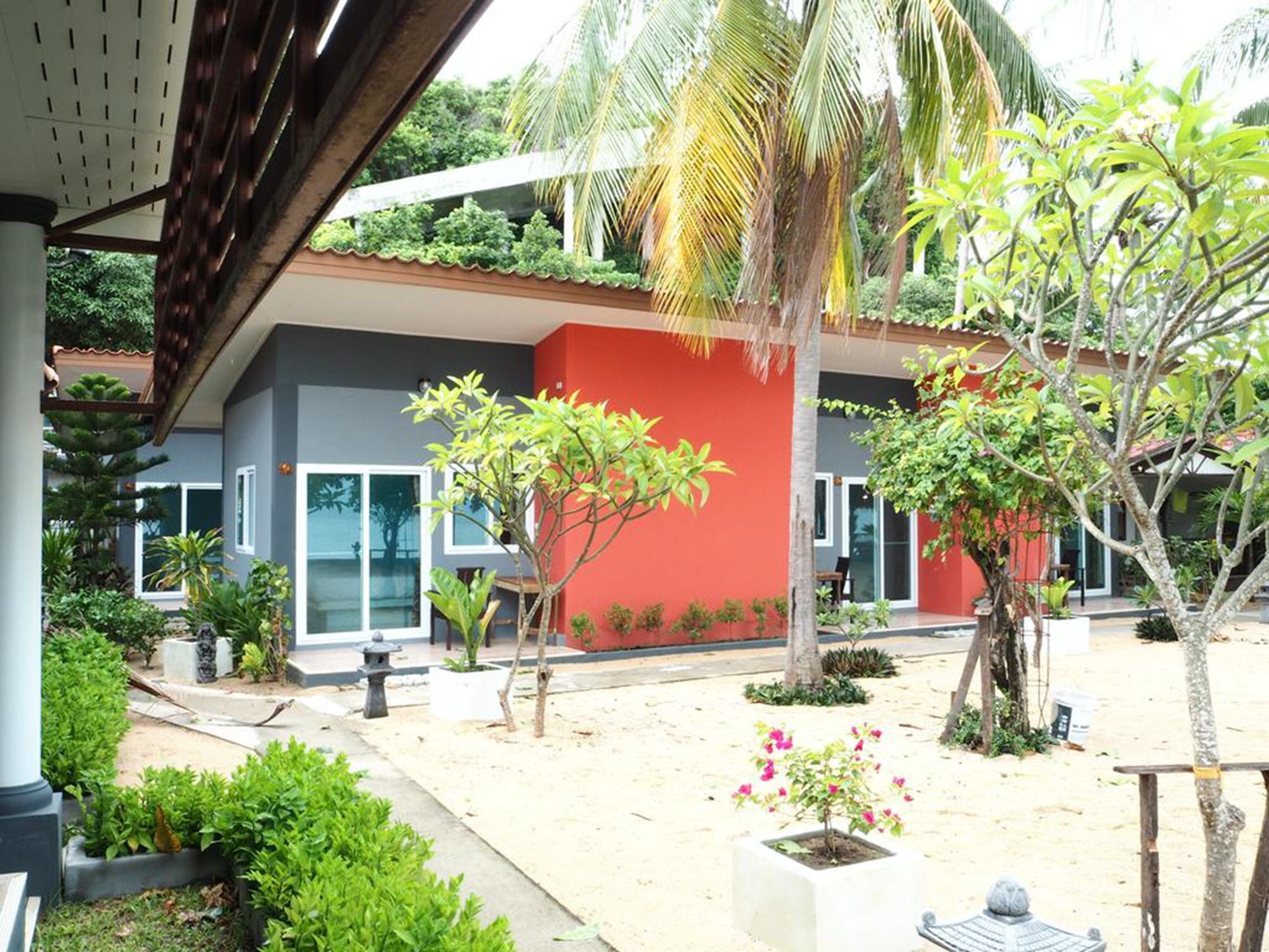 Hotel Maenam 3*