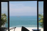 5 Bedrooms View Villa *