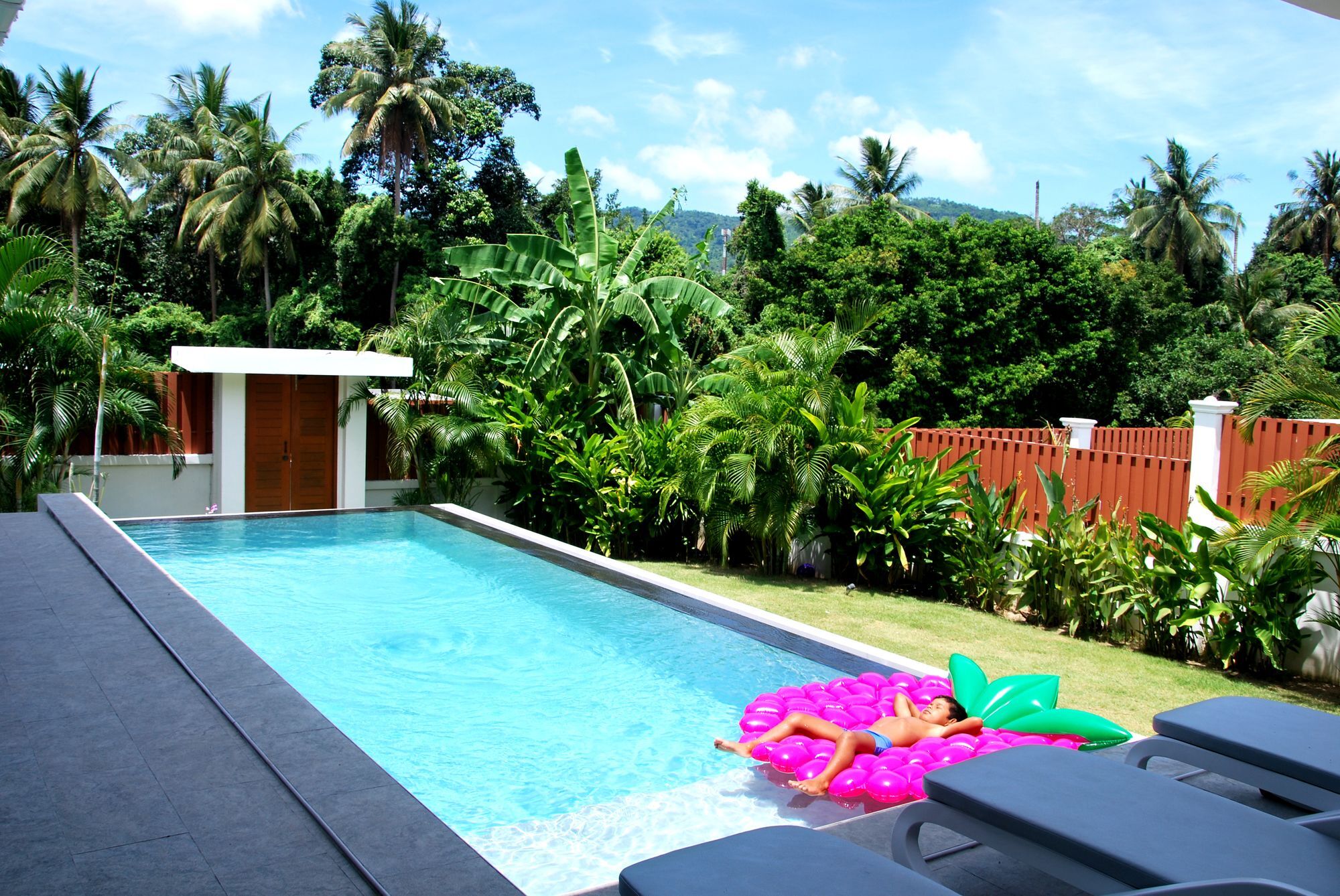 3 Bedrooms Private And Pool Near Villa *