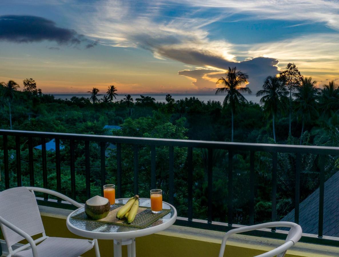Butterfly Garden Villa Laem Set Beach