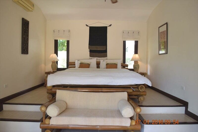 4 Bedroom Gold Footsteps To