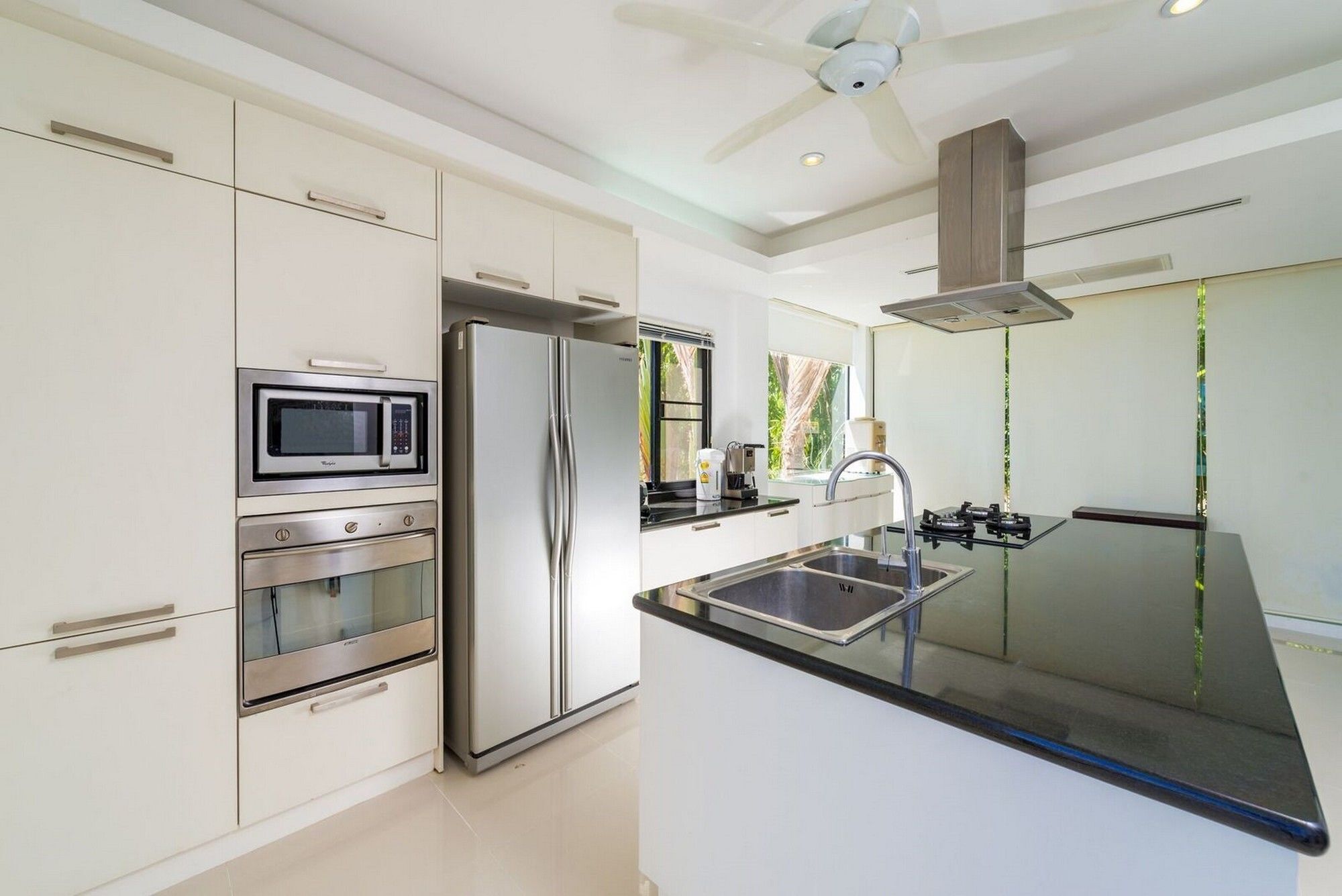 White Stone - Luxurious Sunset View 4 Bed Pool Pousada