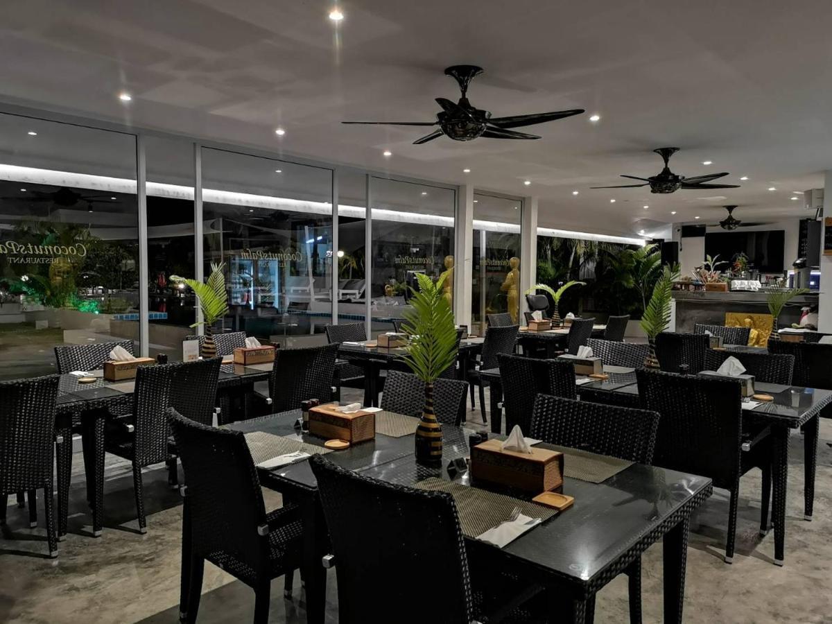 Coconutspalm Resort 4*
