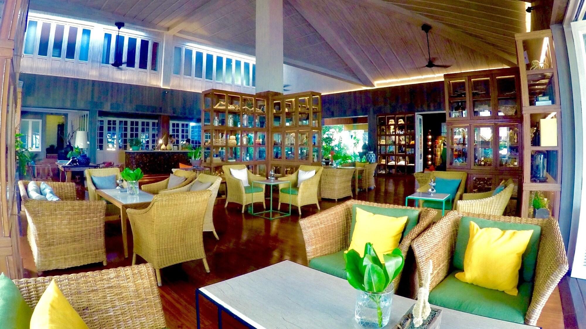 Tongsai Pool Villa *